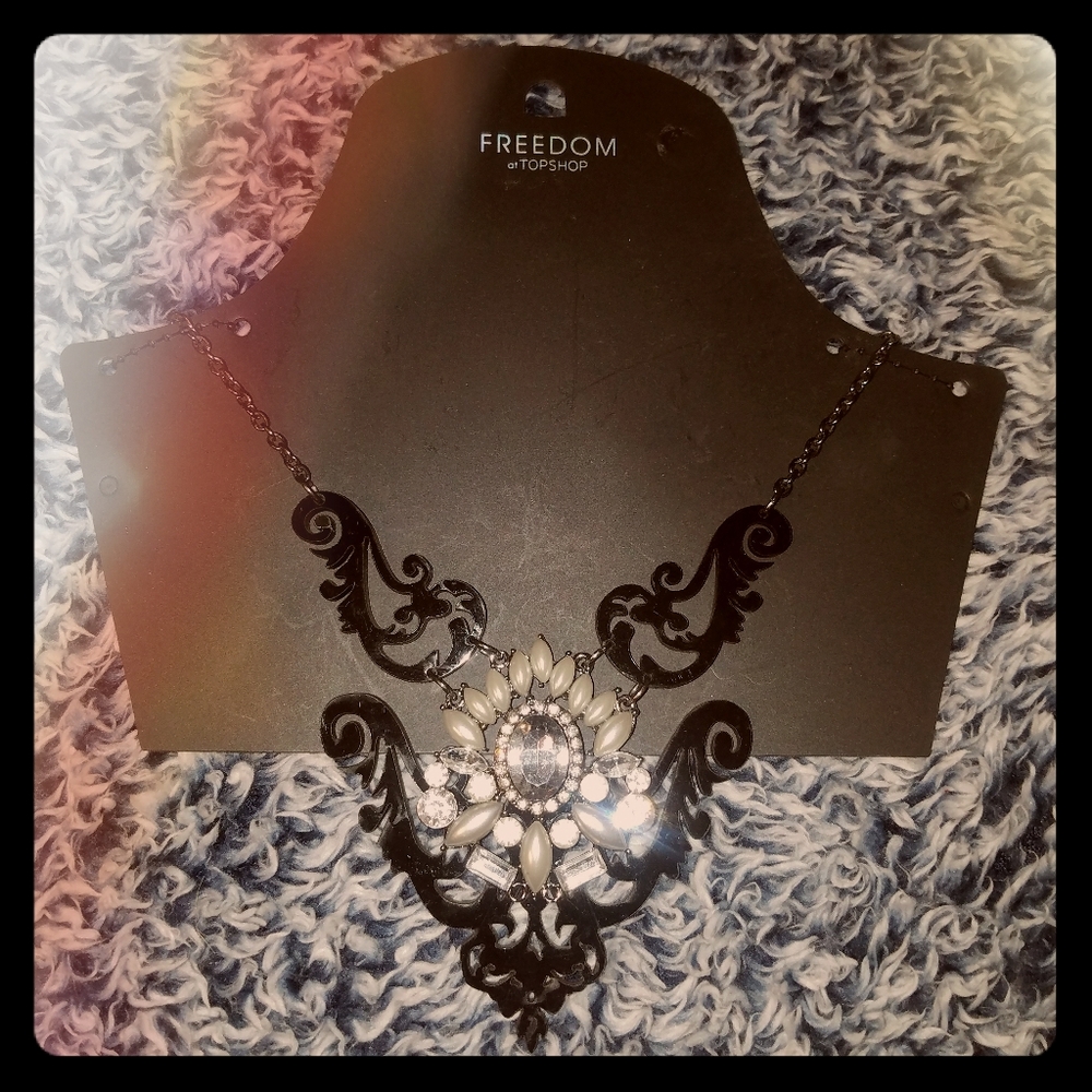 Topshop necklace